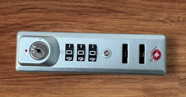 Samsonite Flux combination lock