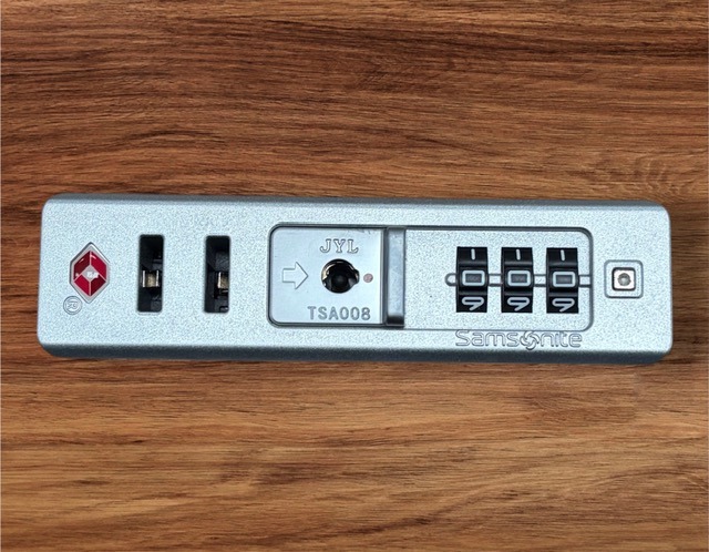 Samsonite Upscape combination lock